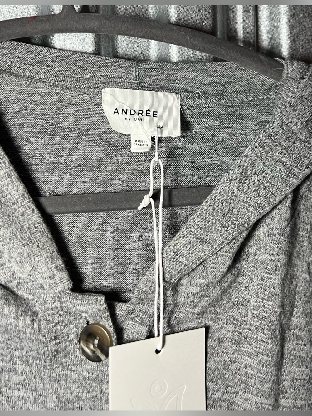 ANDRÉE BY UNIT Light Heather Gray Hoodie with Button Placket NWT 3X - Picture 2 of 4